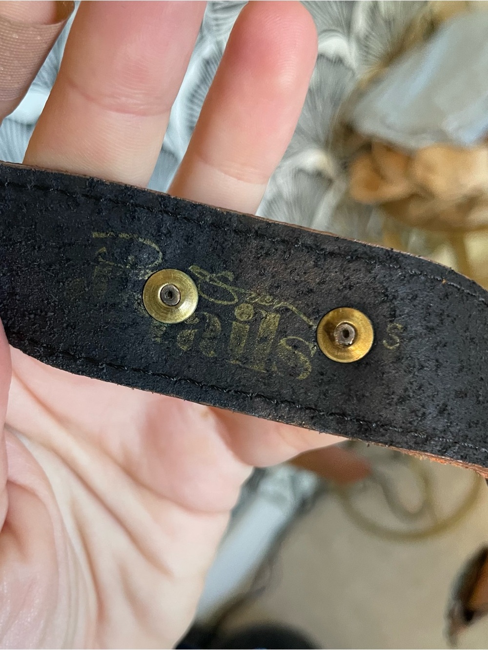 Vintage leather belt with silver accents - Picture 4 of 4